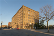 408 W FLORIDA ST, a Commercial Vernacular large office building, built in Milwaukee, Wisconsin in 1907.