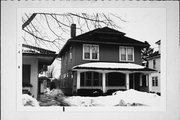 914 ST CLAIR ST 914 ST CLAIR ST, a American Foursquare house, built in Manitowoc, Wisconsin in 1914.