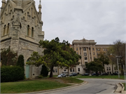 2320 N LAKE DR, a Neoclassical/Beaux Arts hospital/medical clinic, built in Milwaukee, Wisconsin in 1910.