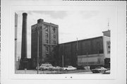 1008 WASHINGTON ST, a Astylistic Utilitarian Building industrial bldg/manufacturing facility, built in Manitowoc, Wisconsin in 1878.
