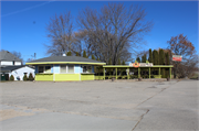641 N LUDINGTON ST, a Astylistic Utilitarian Building restaurant/supper club, built in Columbus, Wisconsin in 1968.
