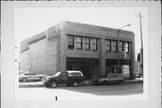 821-821A-823 WASHINGTON ST, a Art/Streamline Moderne large retail building, built in Manitowoc, Wisconsin in 1929.