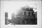 909 WASHINGTON ST, a Italianate blacksmith shop, built in Manitowoc, Wisconsin in 1895.