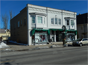 W62 N620 WASHINGTON AVE, a Commercial Vernacular retail building, built in Cedarburg, Wisconsin in 1913.