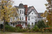 1304 MAIN ST, a Queen Anne house, built in La Crosse, Wisconsin in 1890.