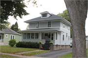 920 S CLAY ST, a American Foursquare house, built in Green Bay, Wisconsin in 1921.