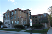 425 S MONROE AVE, a Spanish/Mediterranean Styles apartment/condominium, built in Green Bay, Wisconsin in 1931.