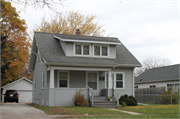 818 BOND ST, a Bungalow house, built in Green Bay, Wisconsin in 1925.