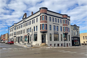 102 N MAIN ST, a Queen Anne lodging-hotel, built in Viroqua, Wisconsin in 1899.