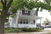 917 CHICAGO ST, a American Foursquare house, built in Green Bay, Wisconsin in 1916.