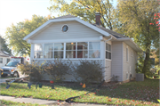 915 DIVISION ST 915 DIVISION ST, a Bungalow house, built in Green Bay, Wisconsin in .