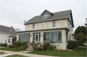 829 DOTY ST, a American Foursquare house, built in Green Bay, Wisconsin in 1913.