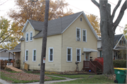 139 GARFIELD ST, a Front Gabled house, built in Green Bay, Wisconsin in 1900.