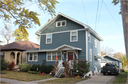 870 HOWARD ST, a Craftsman house, built in Green Bay, Wisconsin in 1921.