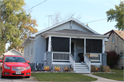 1000 HOWARD ST 1000 HOWARD ST, a Bungalow house, built in Green Bay, Wisconsin in .