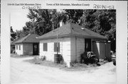 104-106 E RIB MOUNTAIN DR, a One Story Cube resort/camp building, built in Rib Mountain, Wisconsin in 1945.