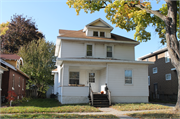 613 MELROSE AVE, a American Foursquare house, built in Green Bay, Wisconsin in 1914.