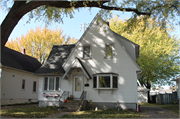 217 OXFORD AVE, a English Revival Styles house, built in Green Bay, Wisconsin in 1932.