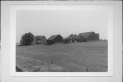 NAUGART DR, .5 M W OF VALLEY LN, a Side Gabled barn, built in Berlin, Wisconsin in 1890.