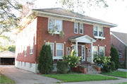 408 S VAN BUREN ST 408 S VAN BUREN ST, a Colonial Revival/Georgian Revival apartment/condominium, built in Green Bay, Wisconsin in 1926.