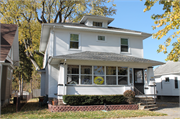 623 VROMAN ST, a American Foursquare house, built in Green Bay, Wisconsin in 1926.