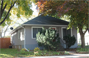 1320 E WALNUT ST, a Bungalow house, built in Green Bay, Wisconsin in 1926.