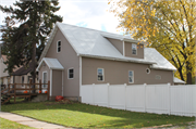 1507 WESTERN AVE, a Front Gabled house, built in Green Bay, Wisconsin in 1875.