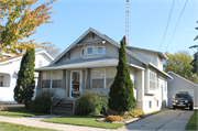 110 WOODLAWN AVE, a Bungalow house, built in Green Bay, Wisconsin in 1910.