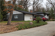 6010 MIDWOOD AVE 6010 MIDWOOD AVE, a Ranch house, built in Monona, Wisconsin in 1965.