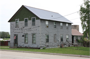 10146 N WAUWATOSA RD, a Front Gabled house, built in Mequon, Wisconsin in 1850.