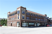 2501-2513 W VLIET ST, a Spanish/Mediterranean Styles apartment/condominium, built in Milwaukee, Wisconsin in 1924.