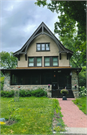 417 MULBERRY ST, a Craftsman house, built in Lake Mills, Wisconsin in 1905.
