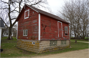 3859 Vilas Rd, a Astylistic Utilitarian Building tobacco barn, built in Cottage Grove, Wisconsin in 1910.