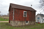 3859 Vilas Rd, a Astylistic Utilitarian Building tobacco barn, built in Cottage Grove, Wisconsin in 1910.