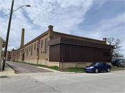 1500 Summit Ave, a Astylistic Utilitarian Building garage (residential), built in Racine, Wisconsin in 1916.