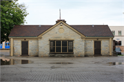 901 W MINERAL ST, a Colonial Revival/Georgian Revival recreational building/gymnasium, built in Milwaukee, Wisconsin in 1837.