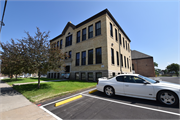 459 BOYD ST / 619 MERRITT AVE, a Astylistic Utilitarian Building school – elem/middle/jr high/high, built in Oshkosh, Wisconsin in 1904.