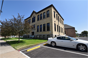 459 BOYD ST / 619 MERRITT AVE, a Astylistic Utilitarian Building elementary, middle, jr.high, or high, built in Oshkosh, Wisconsin in 1904.