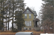 520 W GRAND AVE, a Queen Anne house, built in Port Washington, Wisconsin in 1895.