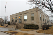 104 E MAIN ST 104 E MAIN ST, a Neoclassical/Beaux Arts post office, built in Port Washington, Wisconsin in 1937.