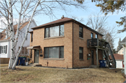 122 E WALTERS ST, a Contemporary house, built in Port Washington, Wisconsin in 1960.