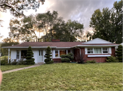 803 W ST FRANCIS RD 803 W ST FRANCIS RD, a Ranch house, built in De Pere, Wisconsin in 1955.