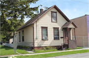 910 CHICAGO ST 910 CHICAGO ST, a Front Gabled house, built in Manitowoc, Wisconsin in 1900.