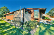 7438 N Crossway Rd, a Contemporary house, built in Fox Point, Wisconsin in 1956.