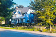 2422 E NEWBERRY BLVD, a Arts and Crafts house, built in Milwaukee, Wisconsin in 1908.