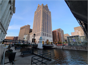 100 E Wisconsin Ave, a Post-Modern large office building, built in Milwaukee, Wisconsin in 1989.