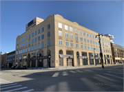 333 W STATE ST, a Art Deco large office building, built in Milwaukee, Wisconsin in 1924.