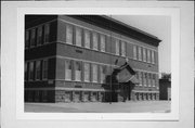 614 STEUBEN ST, a Other Vernacular school – elem/middle/jr high/high, built in Wausau, Wisconsin in 1913.