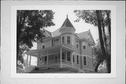 1015 E WASHINGTON ST, a Queen Anne house, built in Wausau, Wisconsin in 1900.