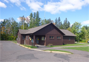 6294 S State Rd 35, a Rustic Style small office building, built in Superior, Wisconsin in 1945.